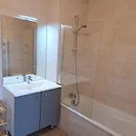 Iconic 343 , Superbe T2 Climatise, Wifi, Parking, Terrasse 18m2 Agde
